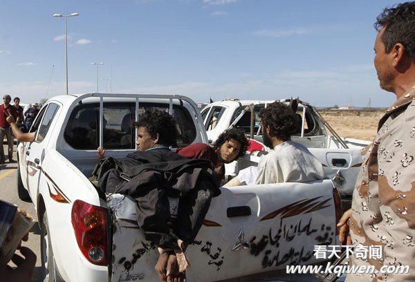 �����ƶ���������ķ��Ϊ׳�� ����ǰ�����侲(��ͼ)